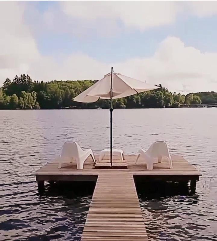 Ma Cabane Au Bord Du Lac 누빅 외부 사진