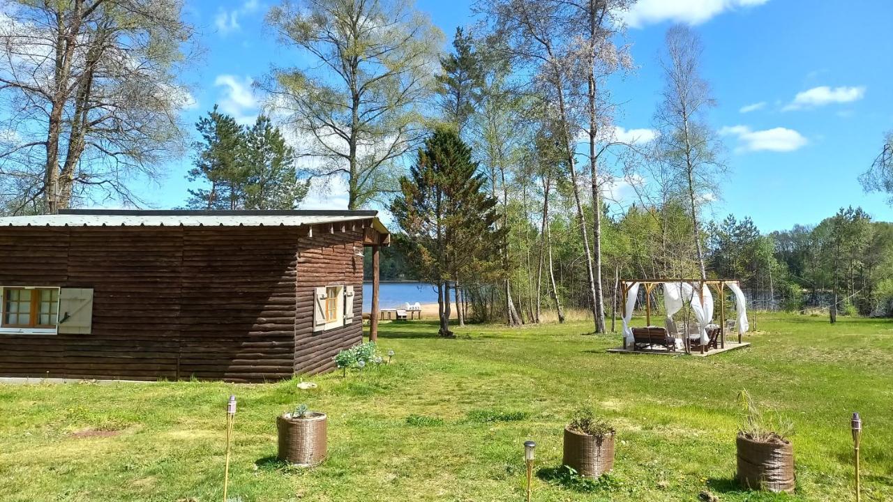 Ma Cabane Au Bord Du Lac 누빅 외부 사진